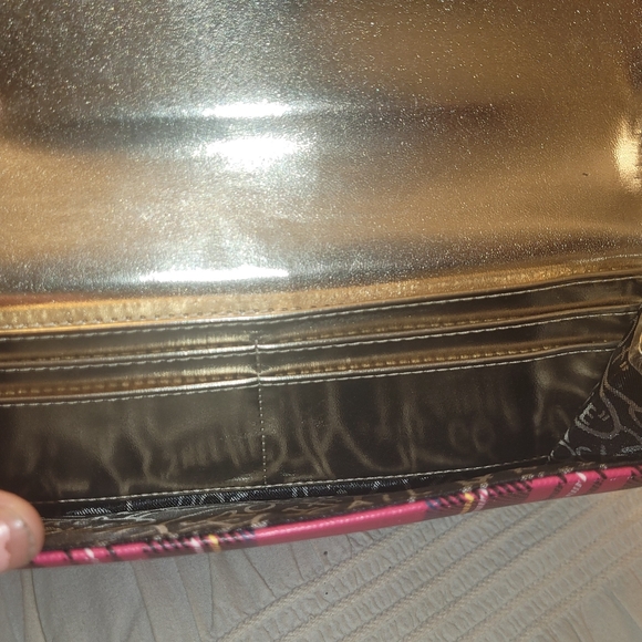 Cute Betsey Johnson wallet - Picture 14 of 14